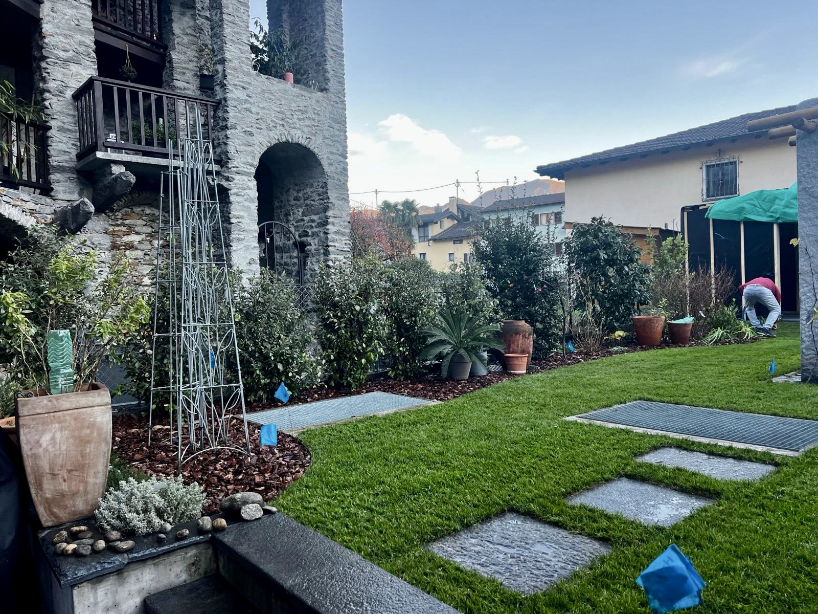 Costruzione di giardino realizzata da Nikola Giardini e Figli in Ticino