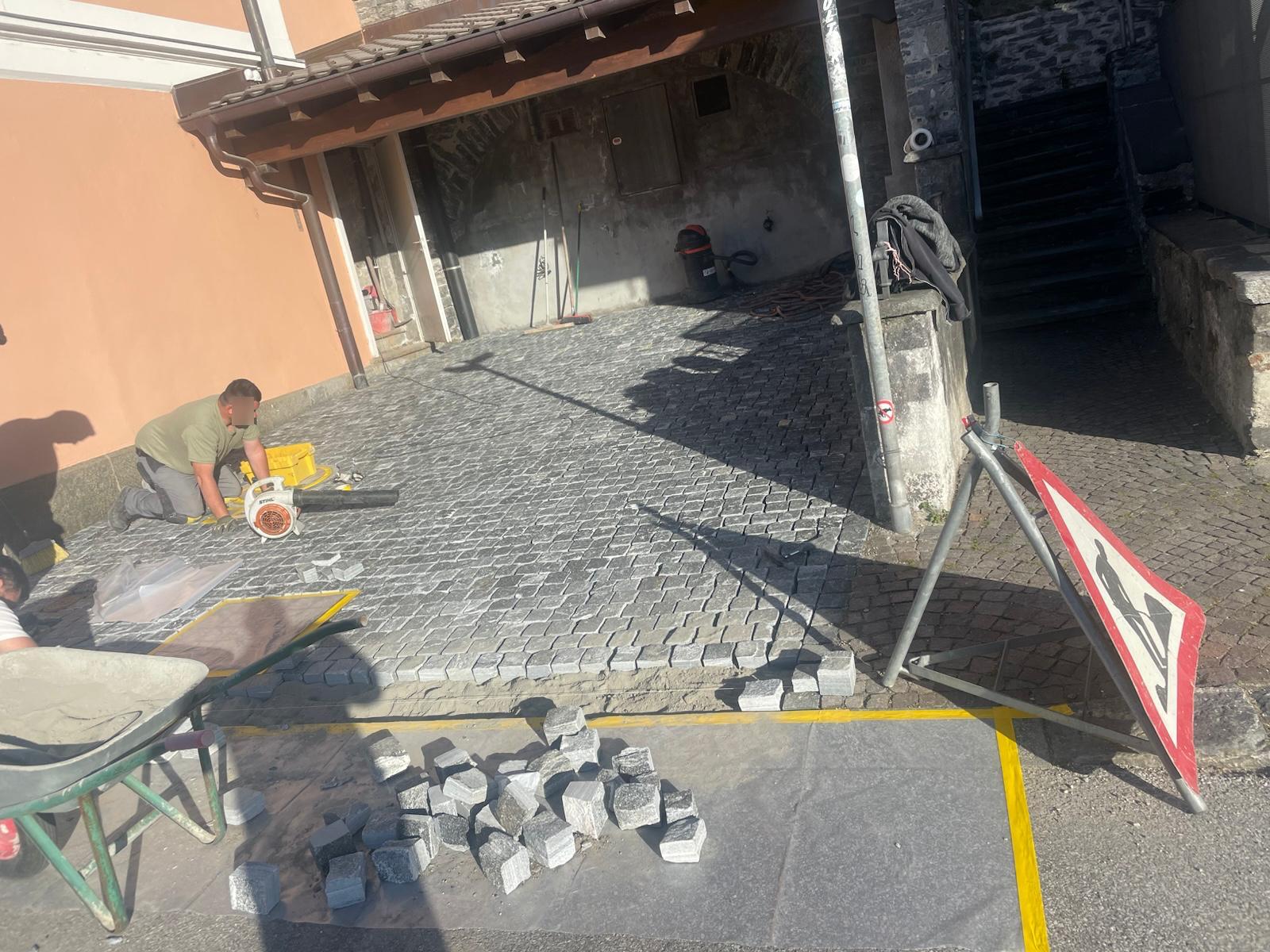 Pavimento in ciottolato — Pavimentazioni, opera Nikola Giardini e Figli in Ticino